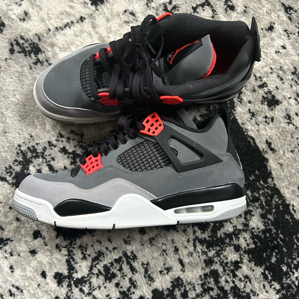 Jordan 4 Retro Infrared